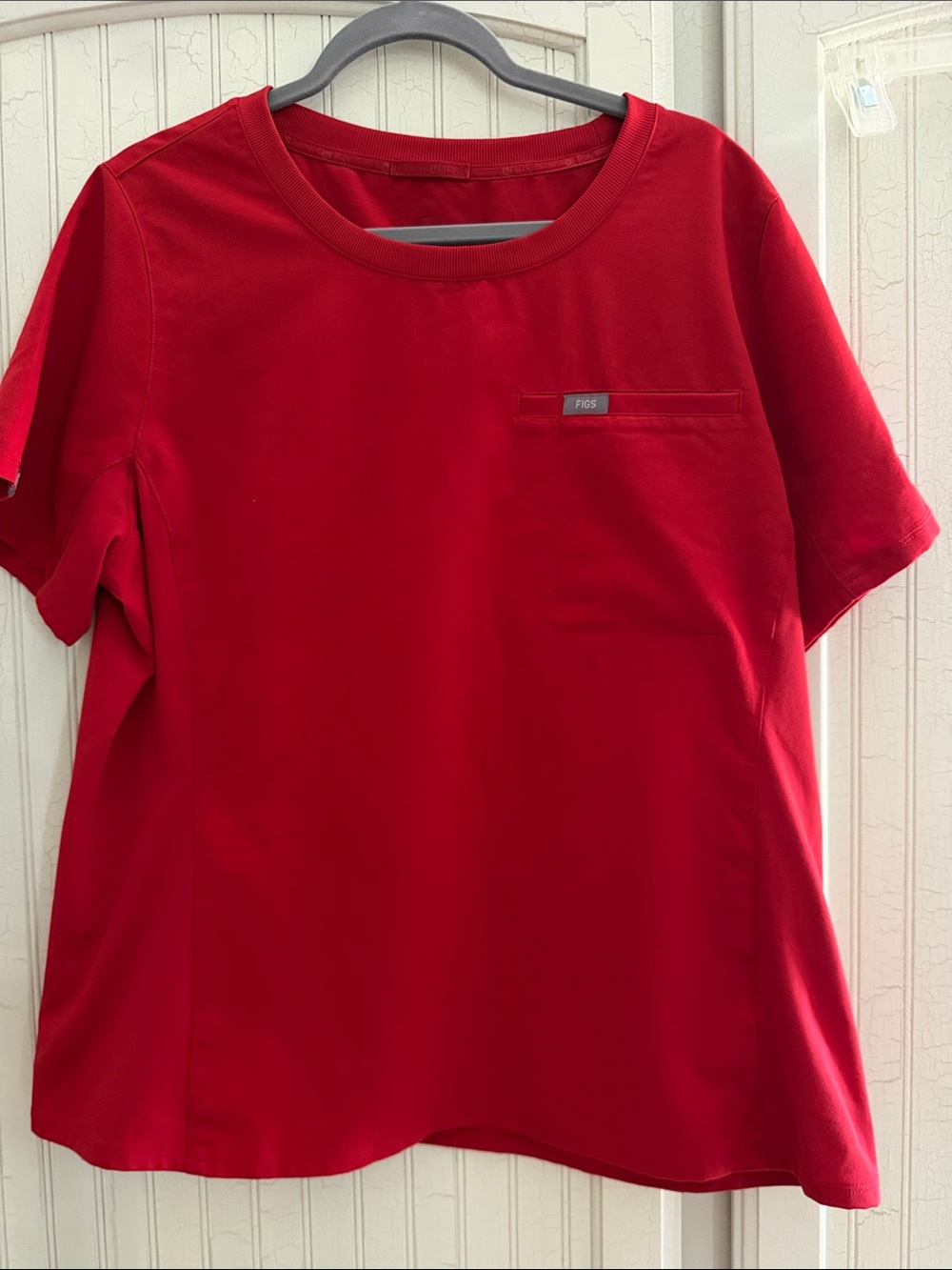 Figs winning red scrub.XXL crewneck top